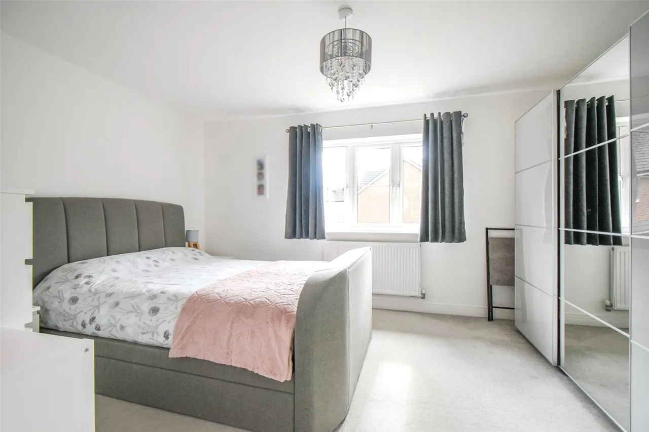 Unwin Close, Hook, Hampshire, RG27 9FL, photo 5
