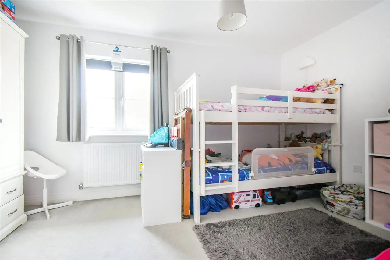 Unwin Close, Hook, Hampshire, RG27 9FL, photo 7