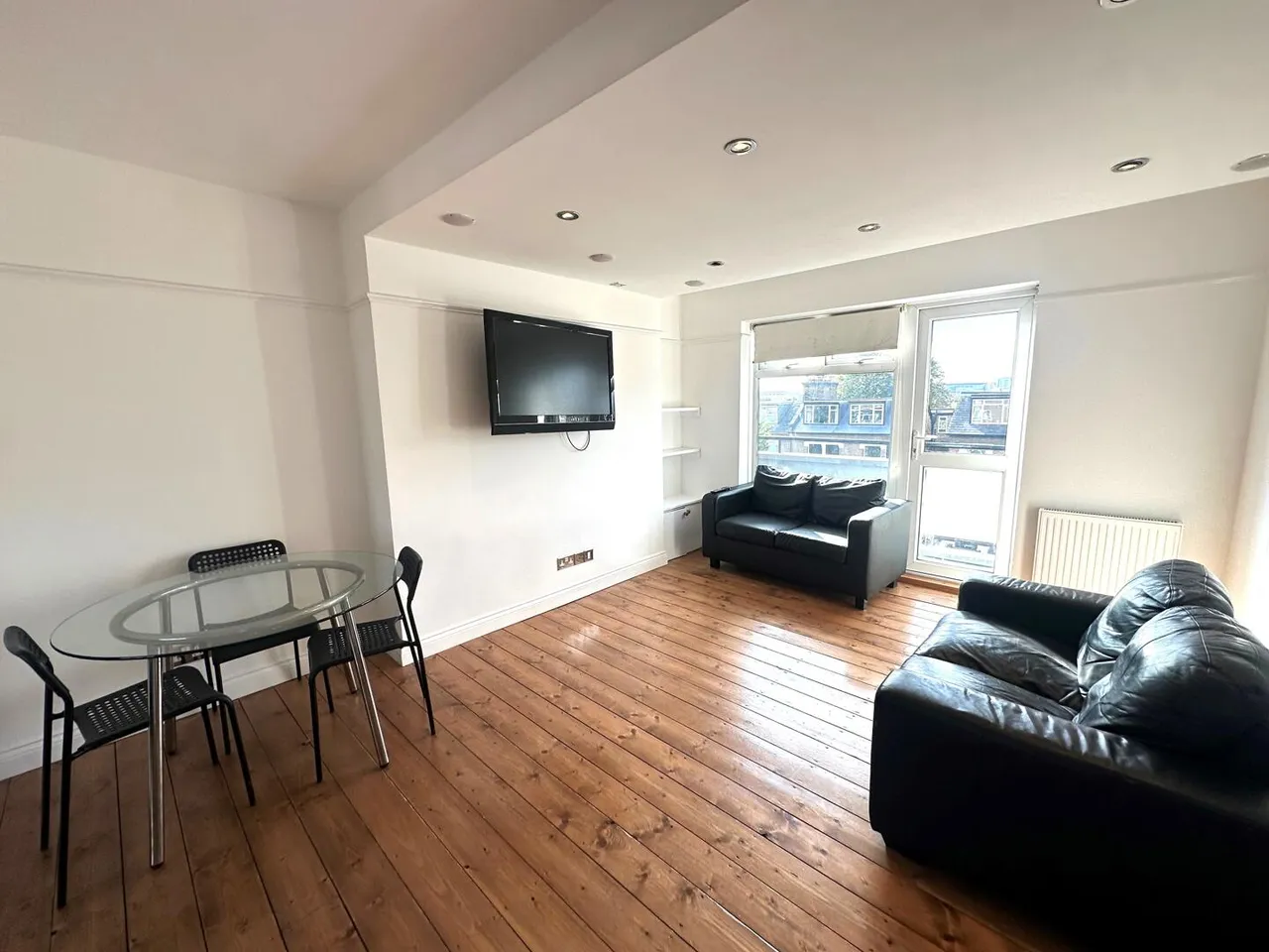 3 bed flat to rent, Queens Drive, Finsbury Park, N4