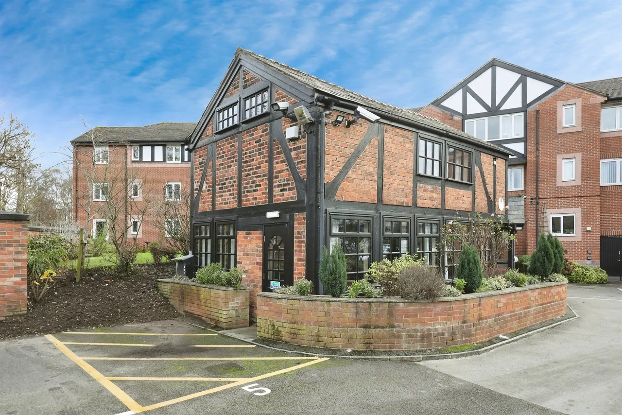 London Road, Northwich, CW9, photo 16