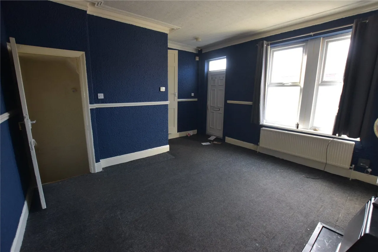 Longroyd Avenue, Leeds, LS11, photo 3