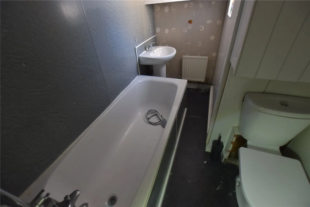 Longroyd Avenue, Leeds, LS11, photo 8