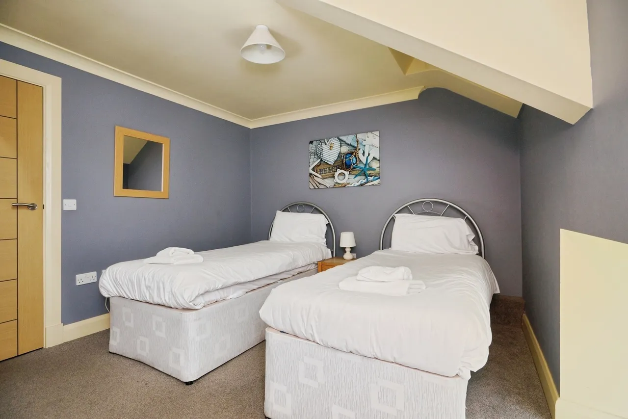 Morfa Bychan, Porthmadog, LL49, photo 11