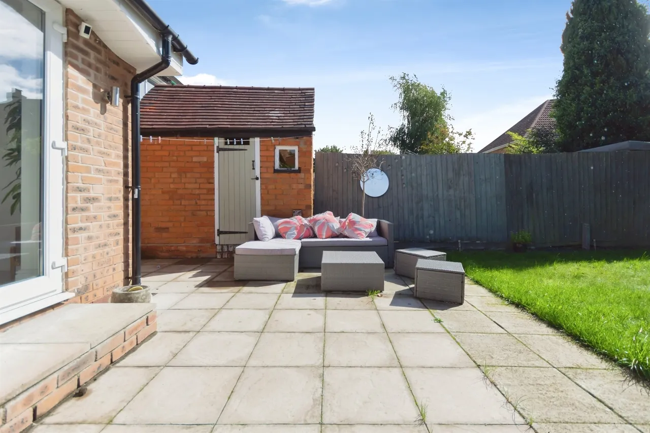 Bramley Croft, Shirley, B90, photo 17