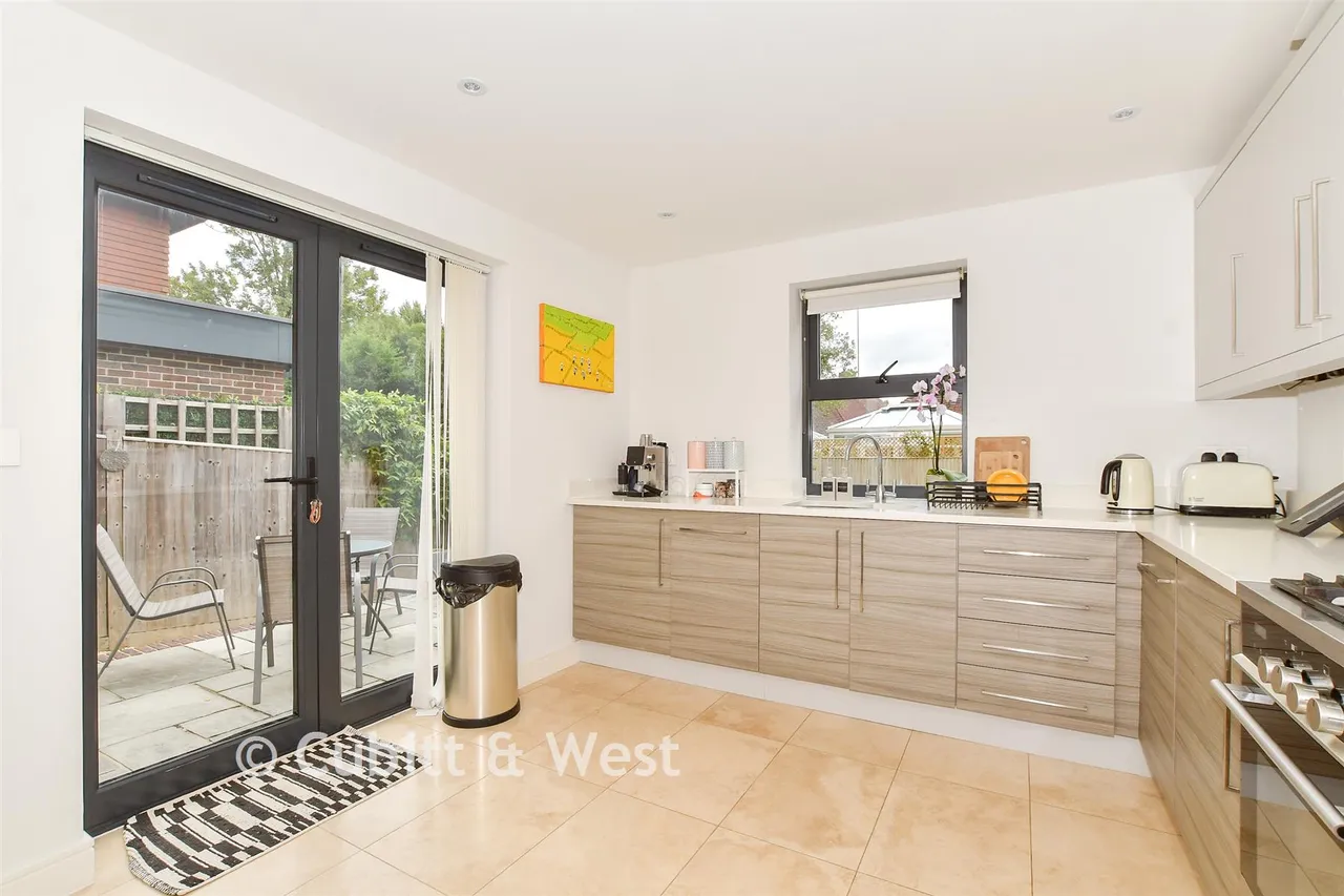 Sunte Avenue, Lindfield, RH16, photo 4