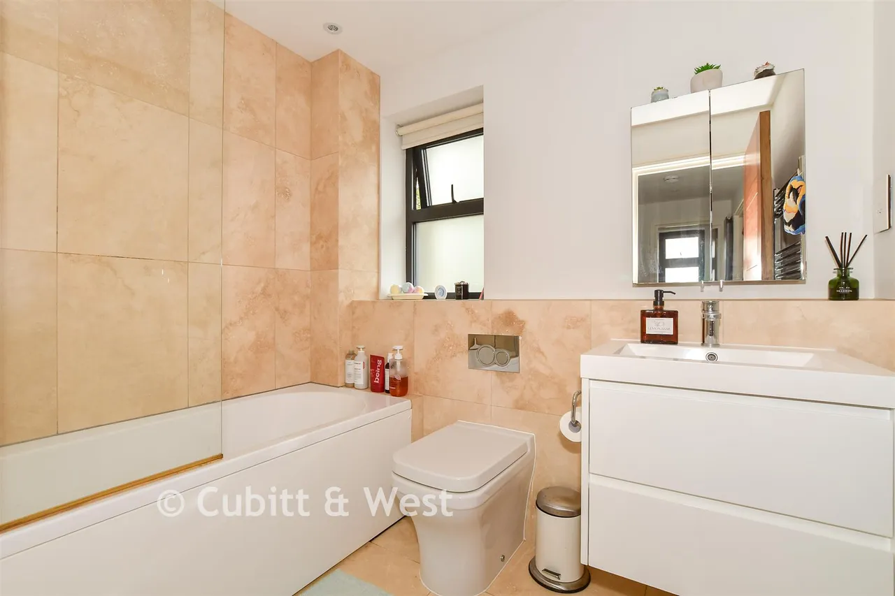 Sunte Avenue, Lindfield, RH16, photo 13