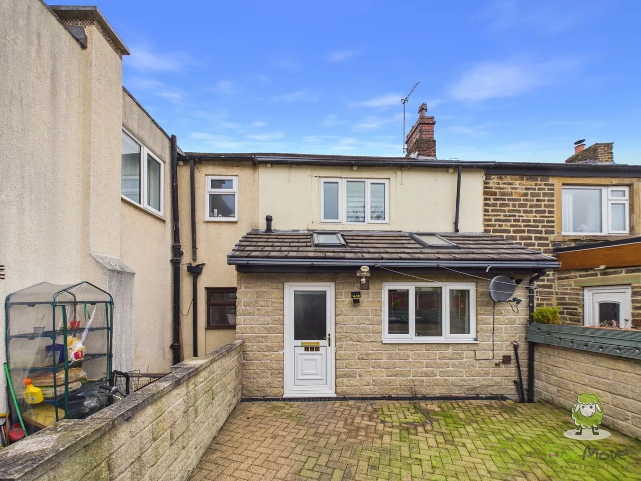 Carlinghow Lane, Batley, WF17, photo 20