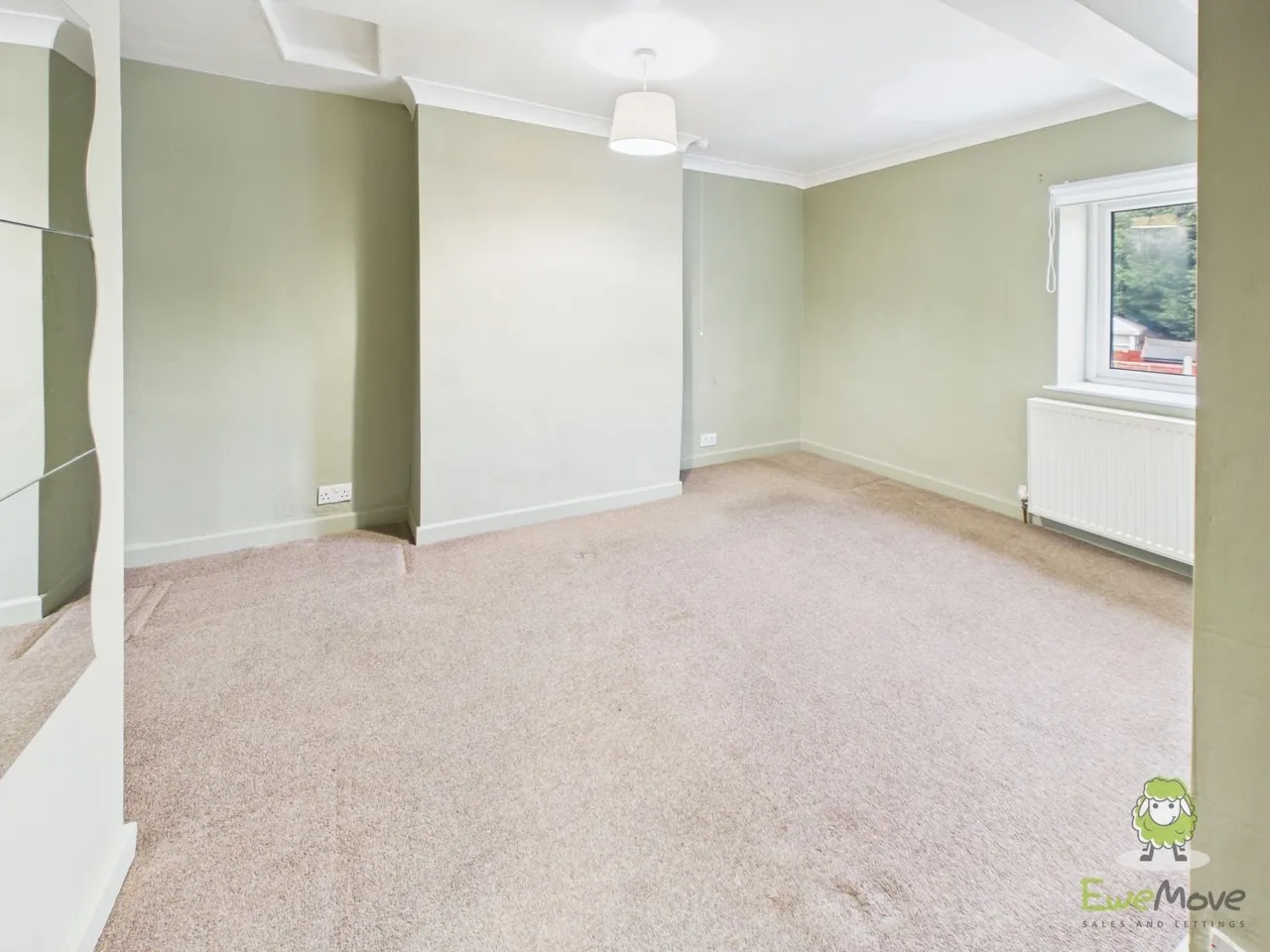 Carlinghow Lane, Batley, WF17, photo 12