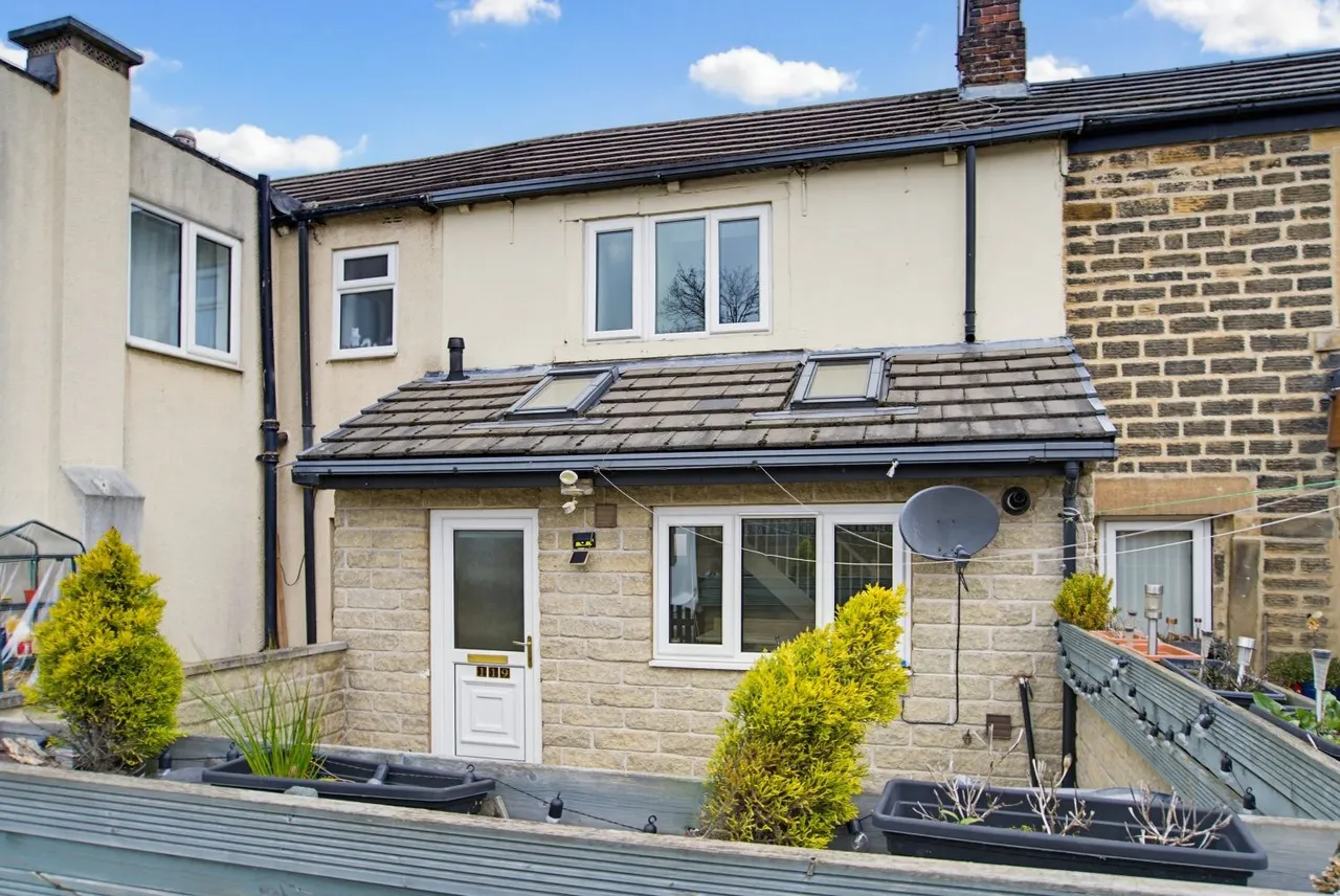 Carlinghow Lane, Batley, WF17, photo 18