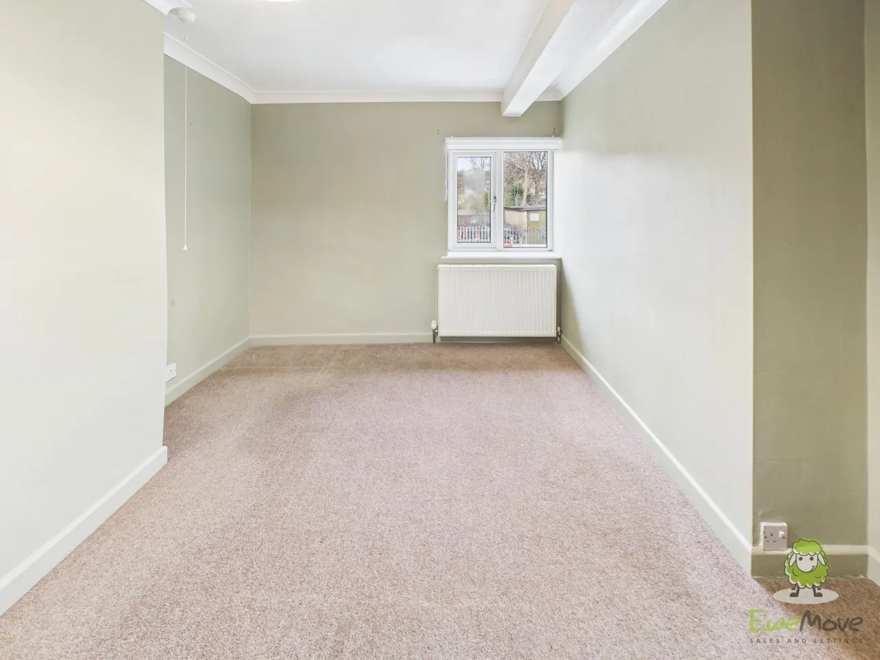 Carlinghow Lane, Batley, WF17, photo 13