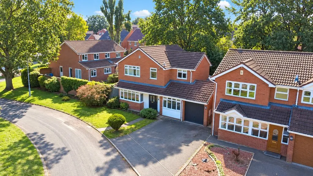 4 bed house for sale, Wilkinson Close, Burntwood, WS7