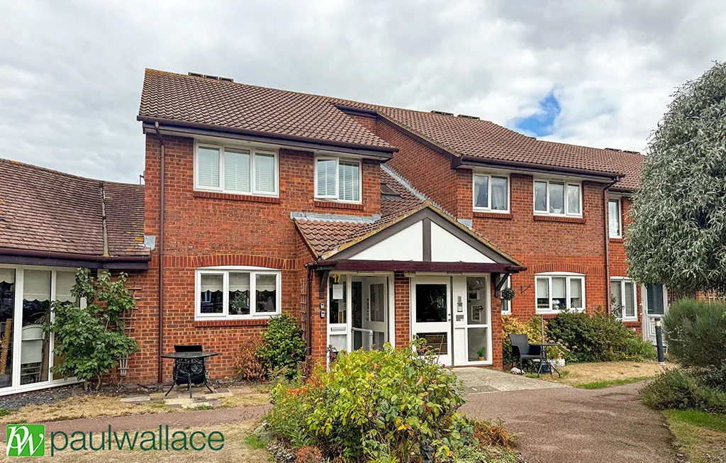2 bed flat for sale, Rose Court Cheshunt, Waltham Cross, EN7