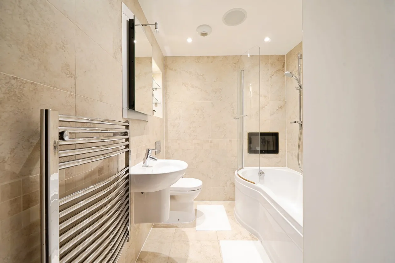 Woodham Place, Woodham, KT15, photo 8