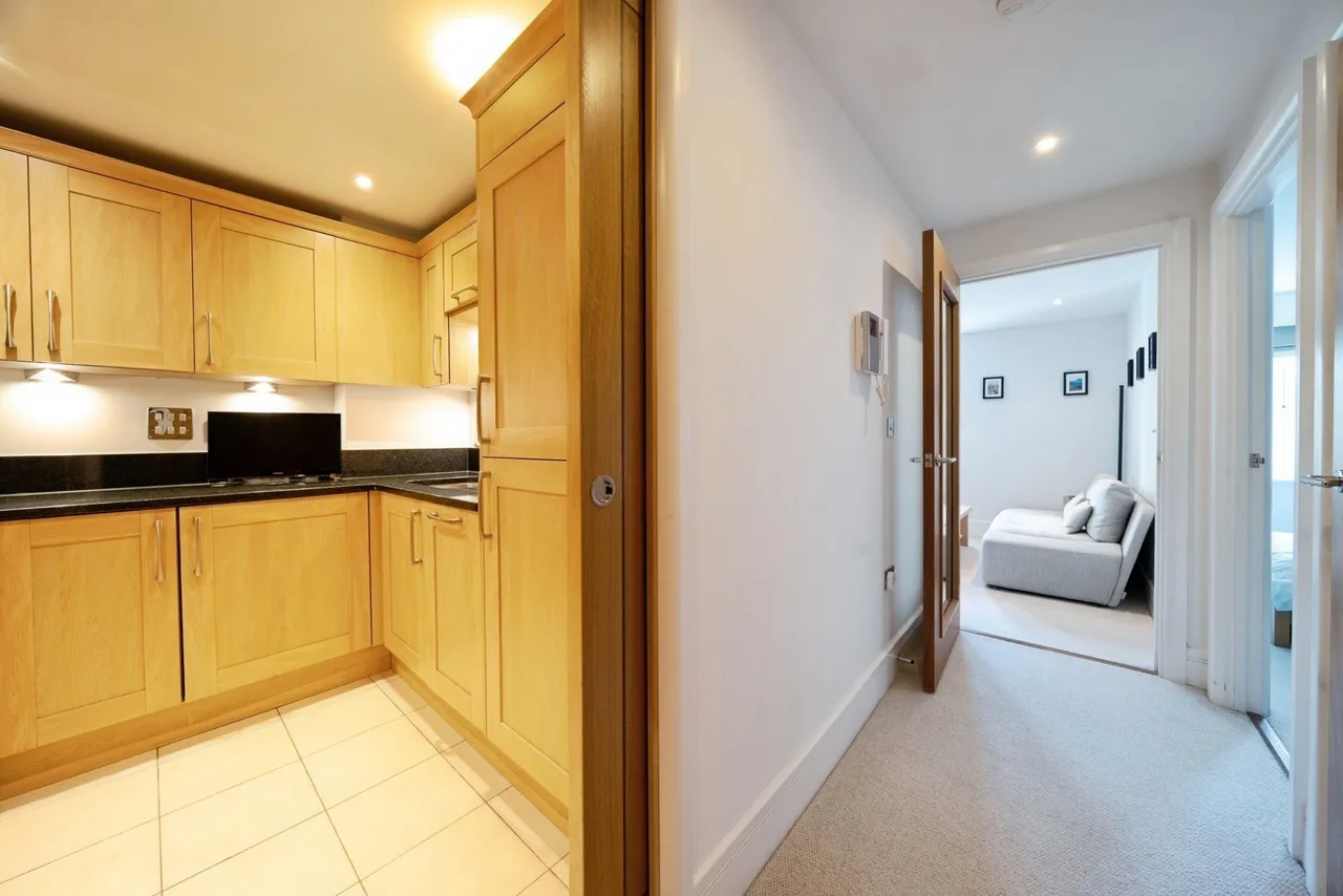 Woodham Place, Woodham, KT15, photo 4