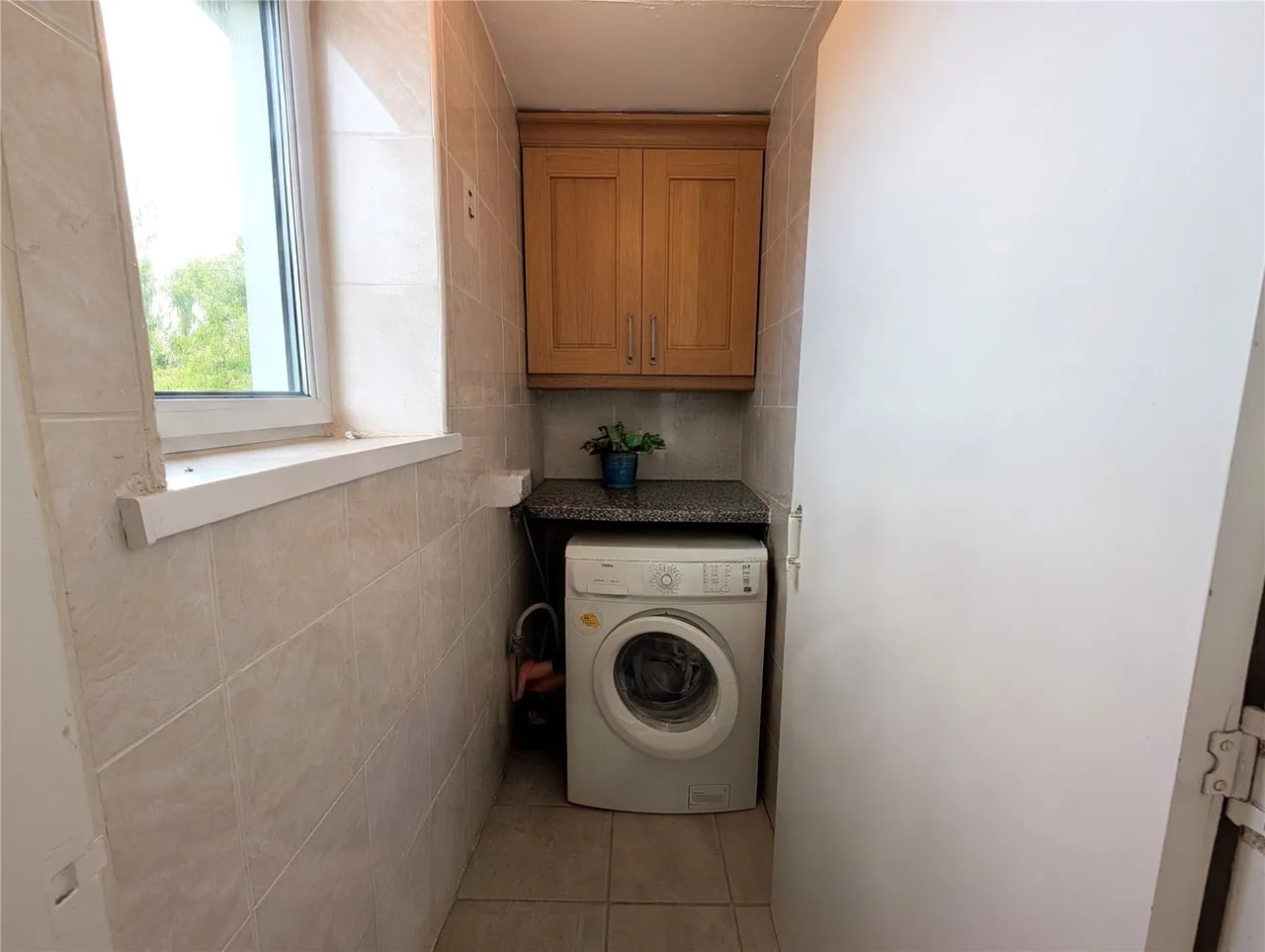 Humberstone Lane, Leicester, LE4, photo 9