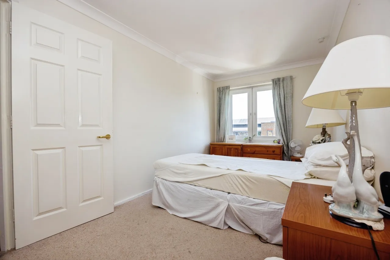 The Mount, Guildford, GU2, photo 14