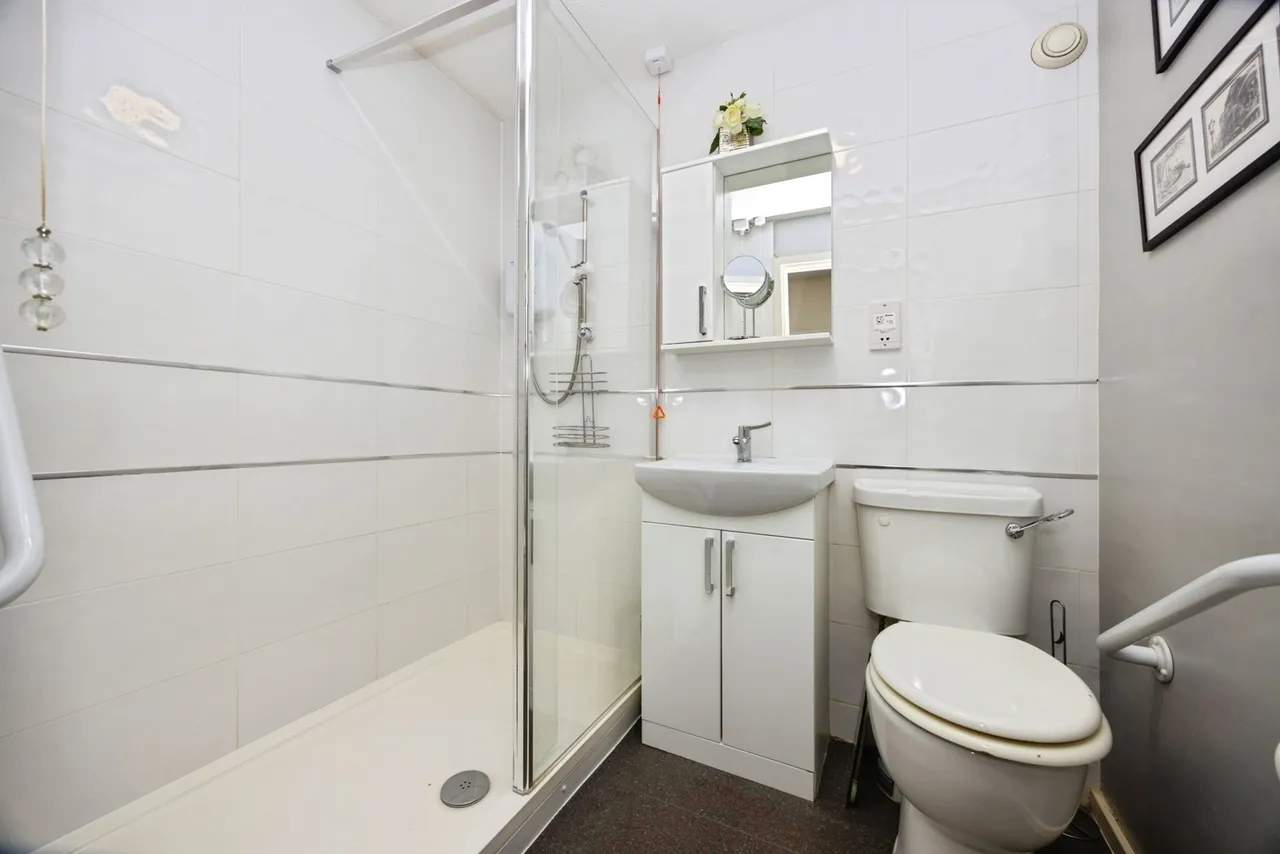 The Mount, Guildford, GU2, photo 8