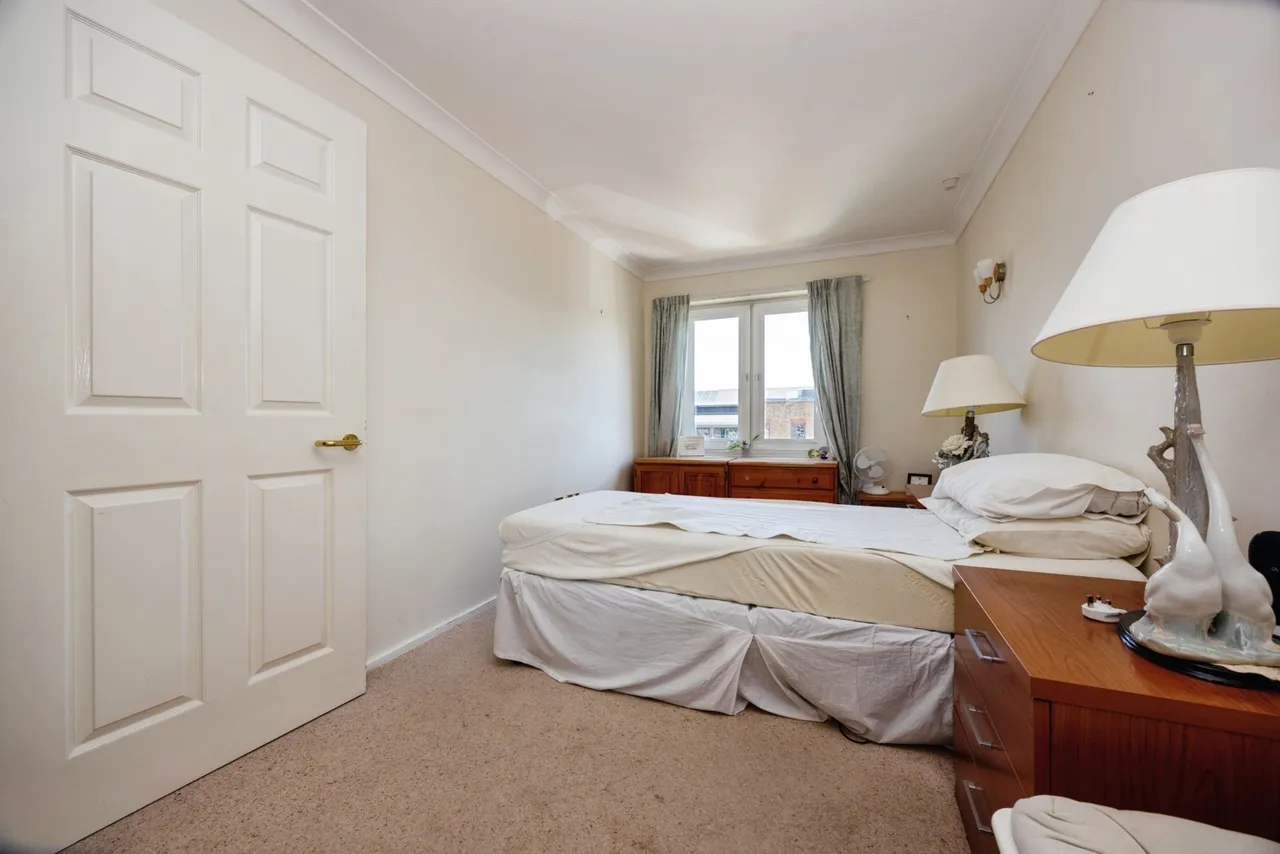 The Mount, Guildford, GU2, photo 15