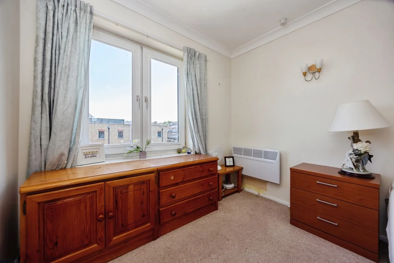 The Mount, Guildford, GU2, photo 16