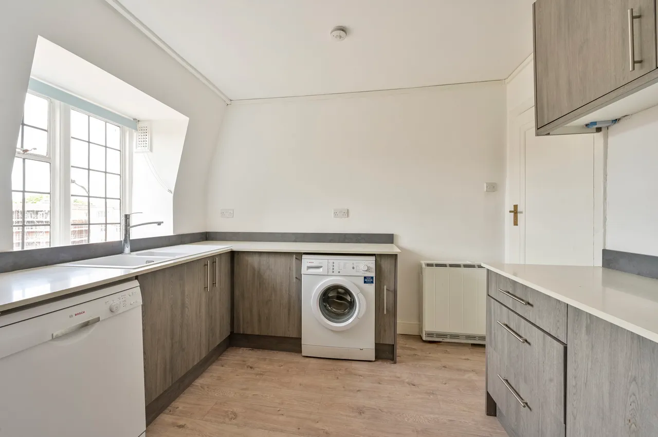 London, SW15, photo 6