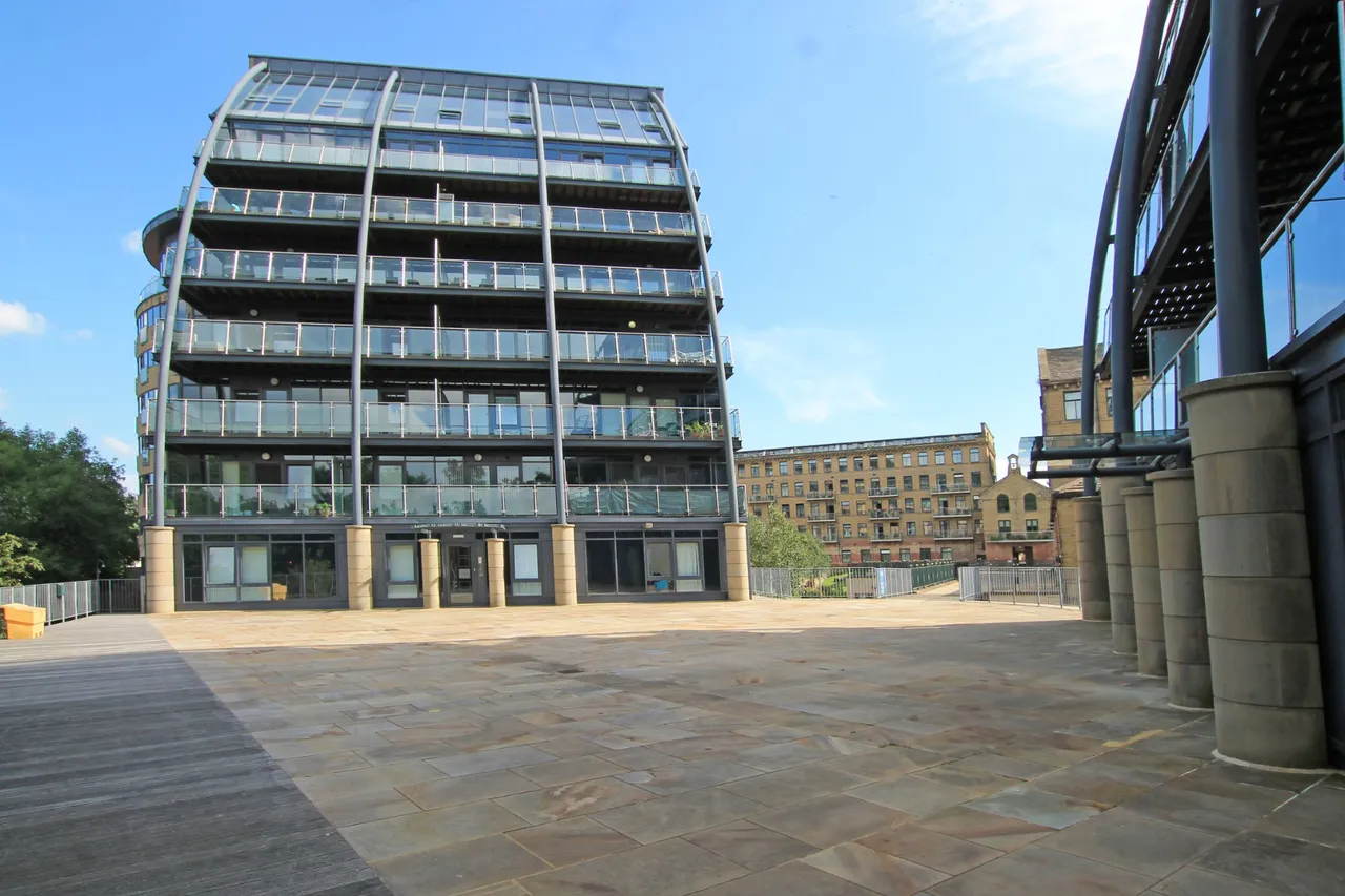 1 bed flat for sale, Salts Mill Road, Shipley, BD17