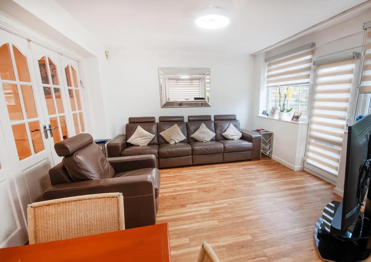 Rhodes Drive, Bury, BL9 8NH, photo 8