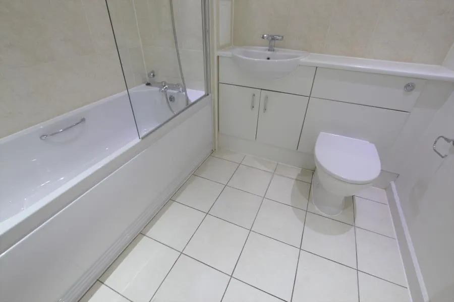 Guildford Road, Woking, GU22, photo 7
