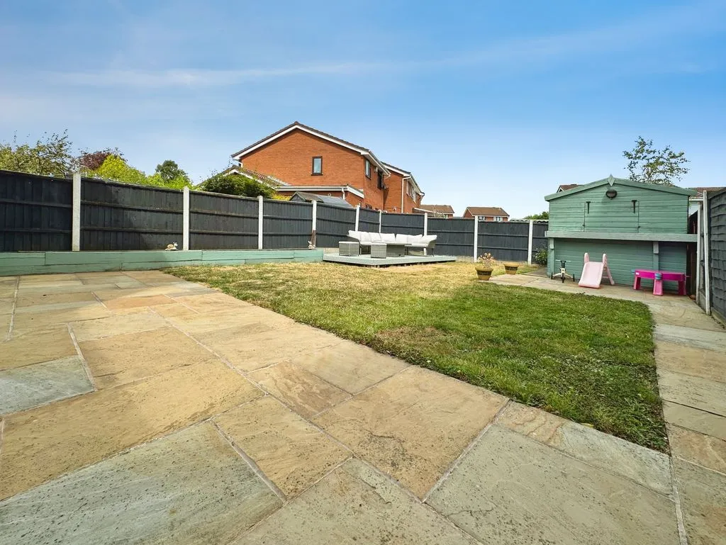The Parkway, Shelfield, WS4, photo 15