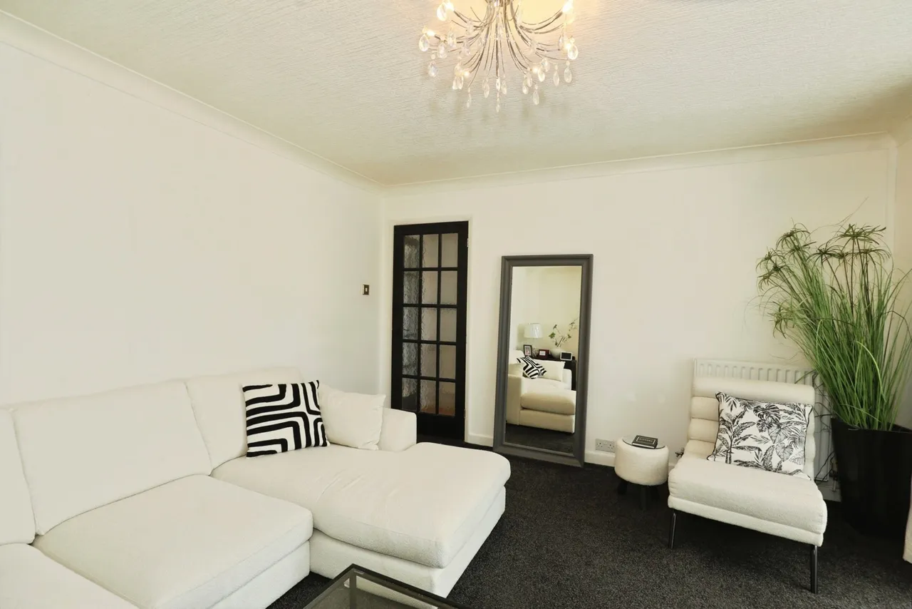 Primrose Hill, CREWE, Cheshire, CW2, photo 4