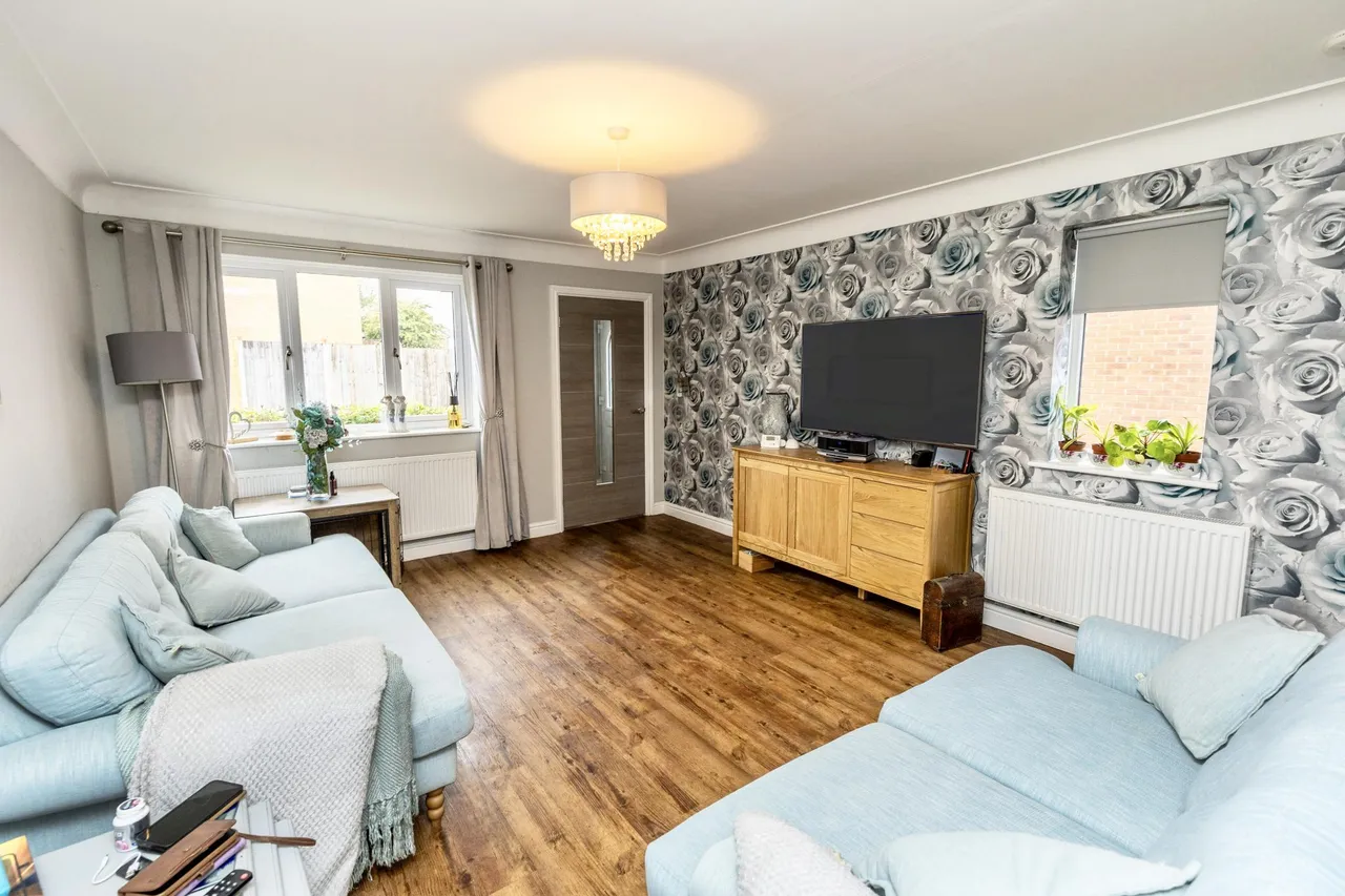 Brynmor Avenue, Rhyl, LL18, photo 2