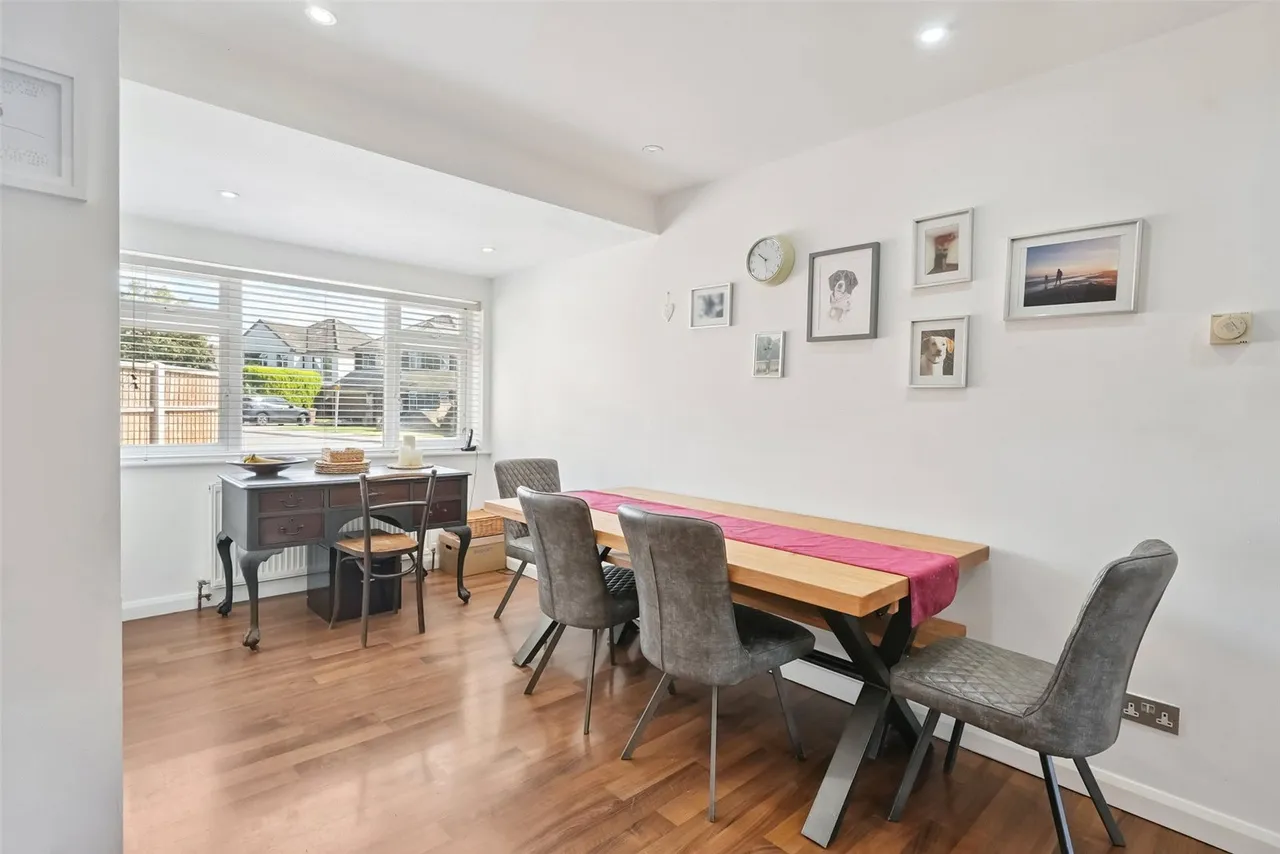 Grant Close, Shepperton, TW17 9AF, photo 7