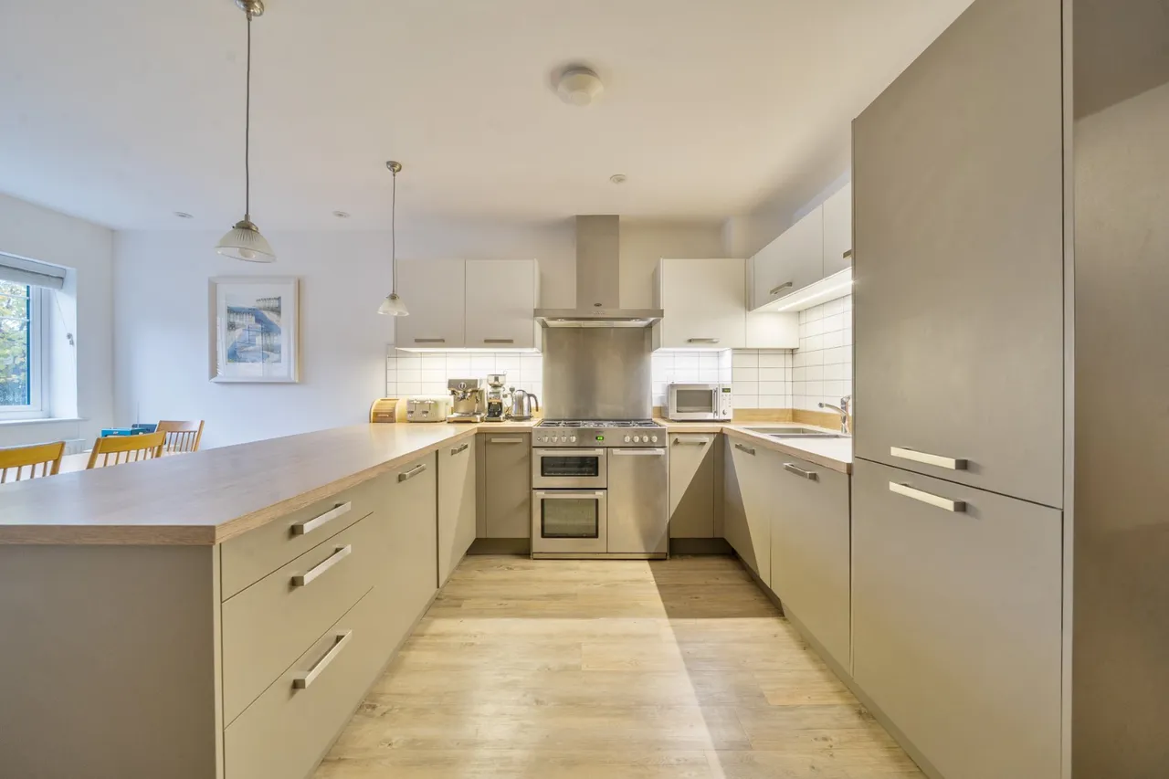 Mole Place, West Molesey, KT8, photo 7
