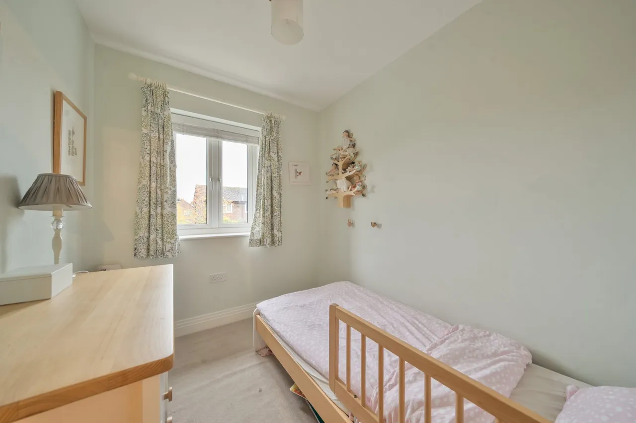 Mole Place, West Molesey, KT8, photo 12