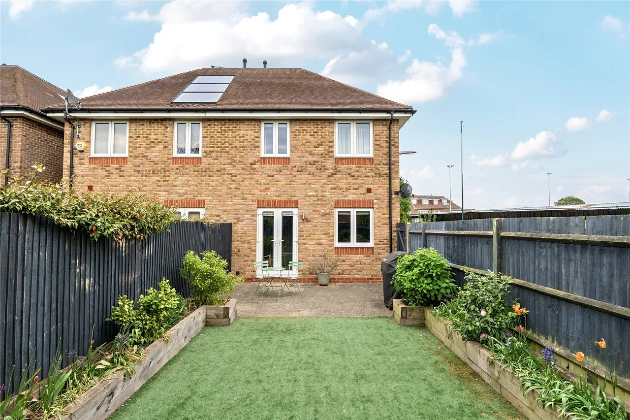 Mole Place, West Molesey, KT8, photo 16