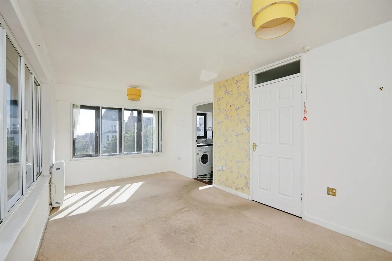 Court Place, Folkestone, CT20, photo 9