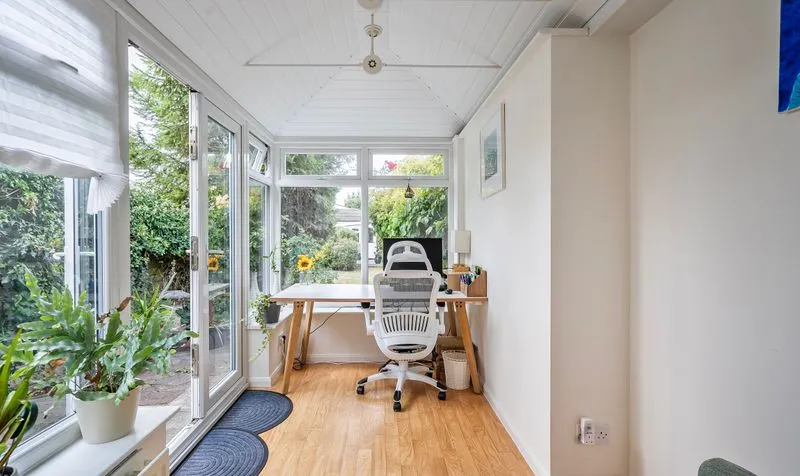 Upper Court Road, Epsom, KT19, photo 9