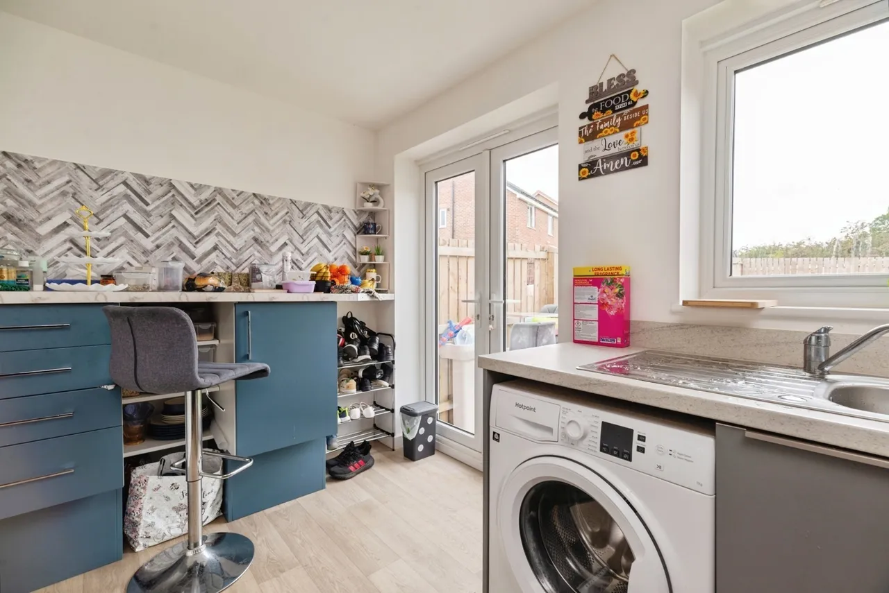 Moseley Close, MIDDLESBROUGH, Cleveland, TS8, photo 4
