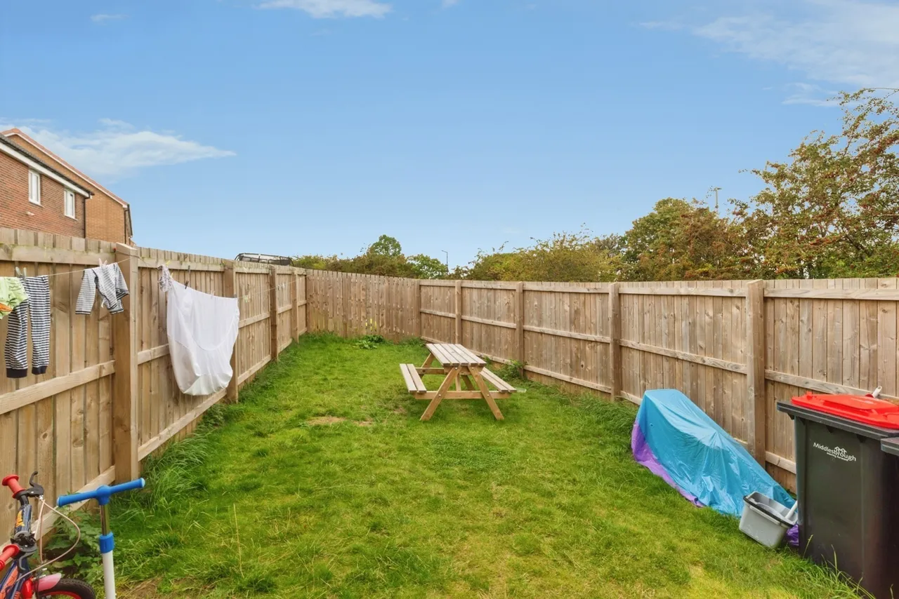Moseley Close, MIDDLESBROUGH, Cleveland, TS8, photo 7