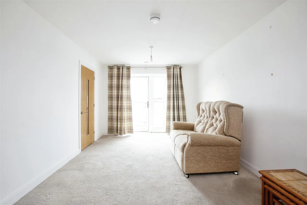Sewardstone Road, Waltham Abbey, EN9, photo 4