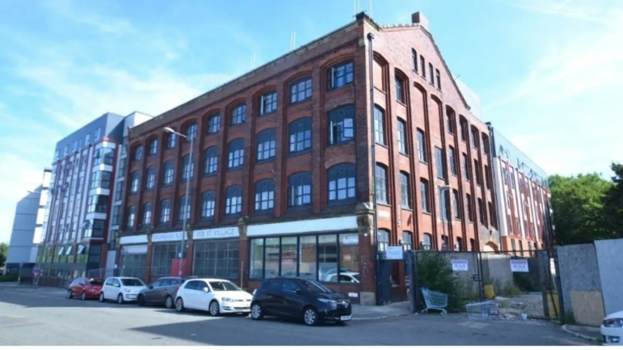 1 bed flat for sale — Fox Street Village, Fox Street, Liverpool