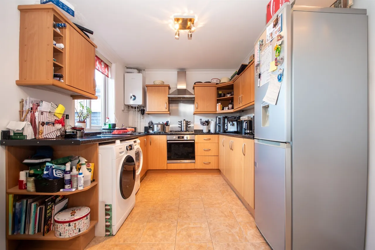 Dunkirk Avenue, Kettering, NN14, photo 3
