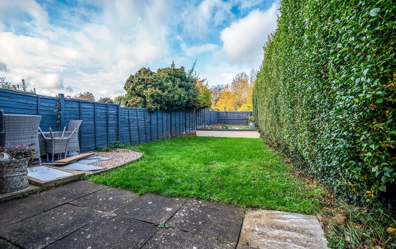 Dunkirk Avenue, Kettering, NN14, photo 2