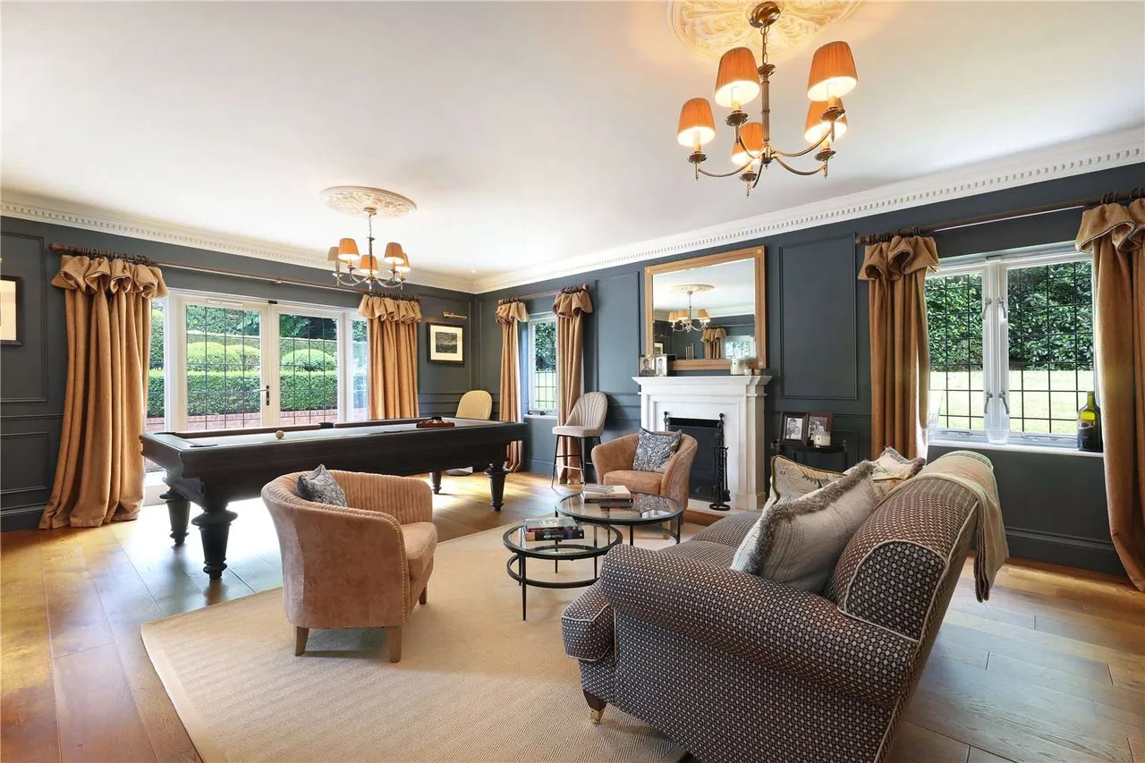 Grimms Hill, Great Missenden, Buckinghamshire, HP16 9BG, photo 6