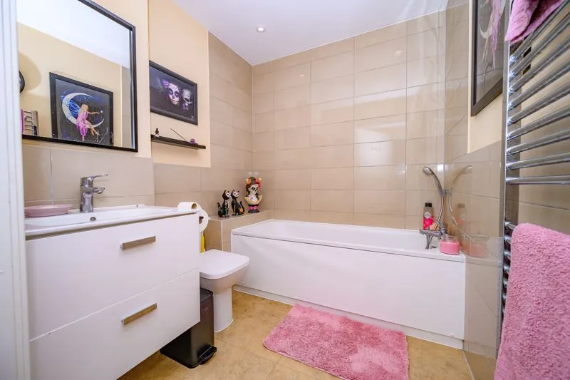Bessemer Road, Welwyn Garden City AL7 1GJ, photo 4