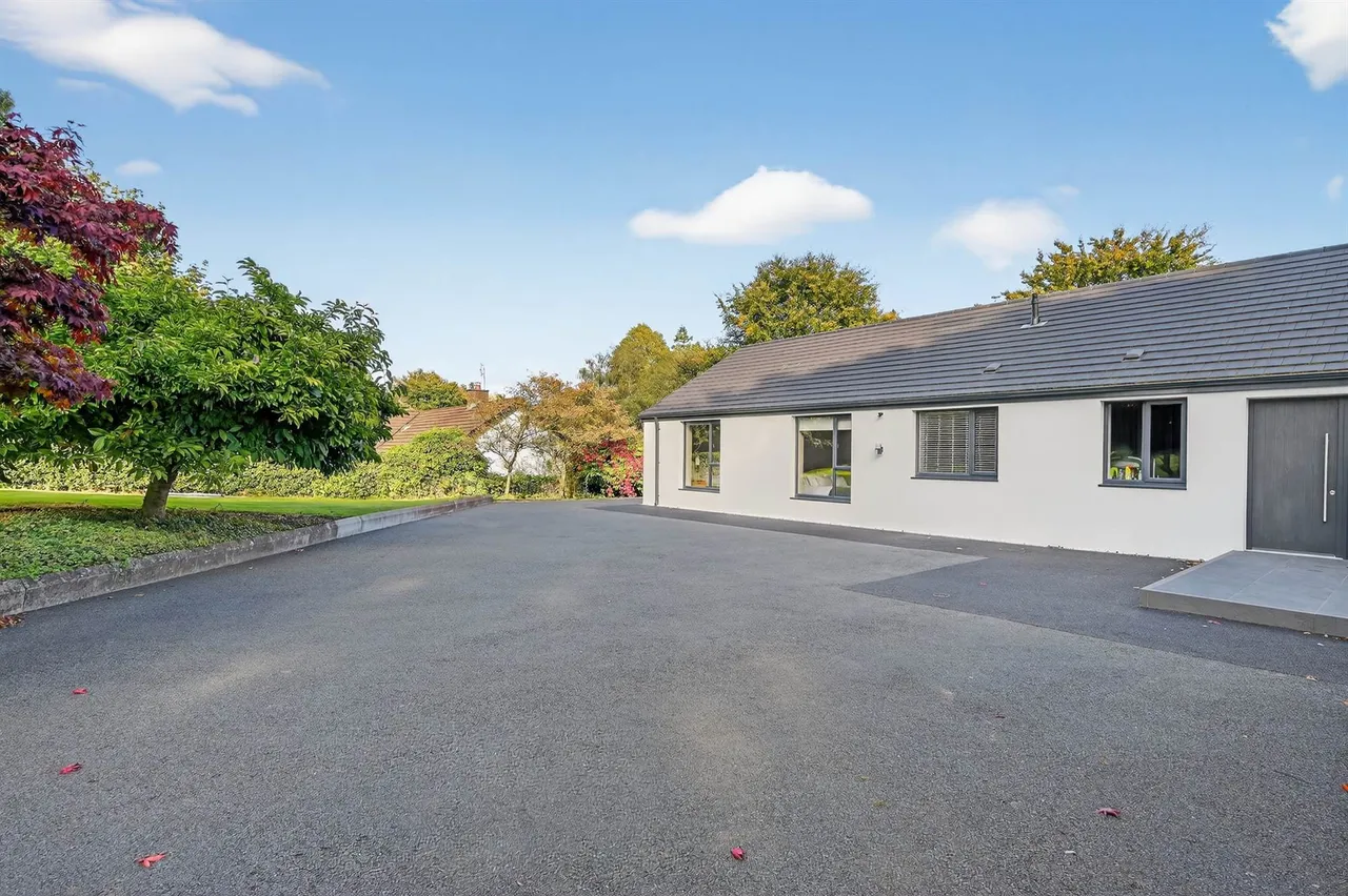 Ballynahatty Road, Belfast, BT8, photo 44
