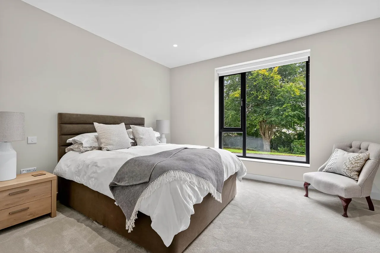 Ballynahatty Road, Belfast, BT8, photo 35