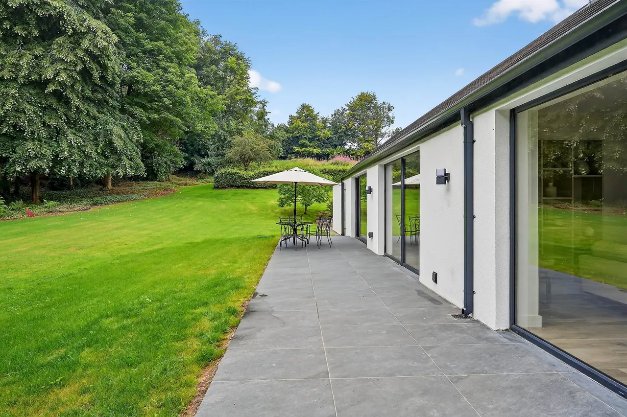 Ballynahatty Road, Belfast, BT8, photo 45