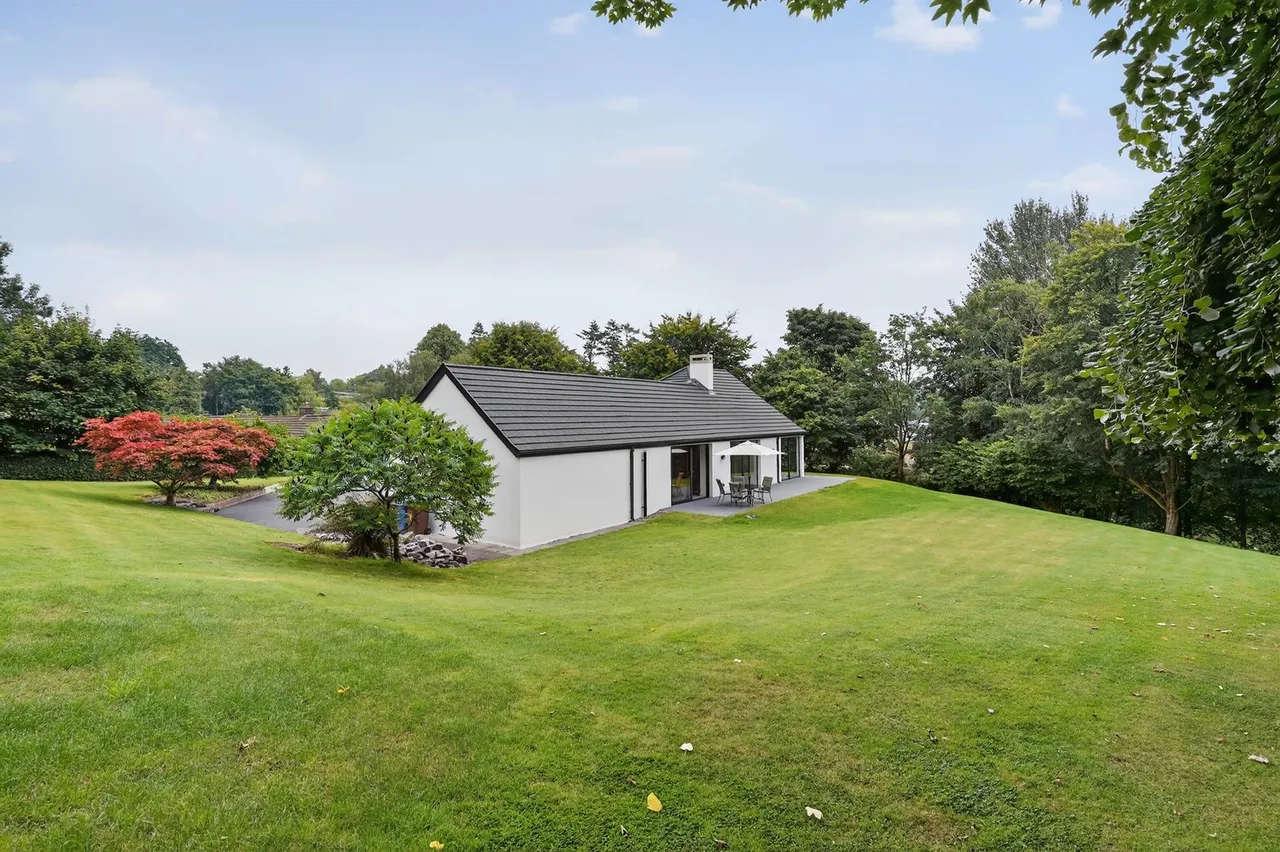Ballynahatty Road, Belfast, BT8, photo 46