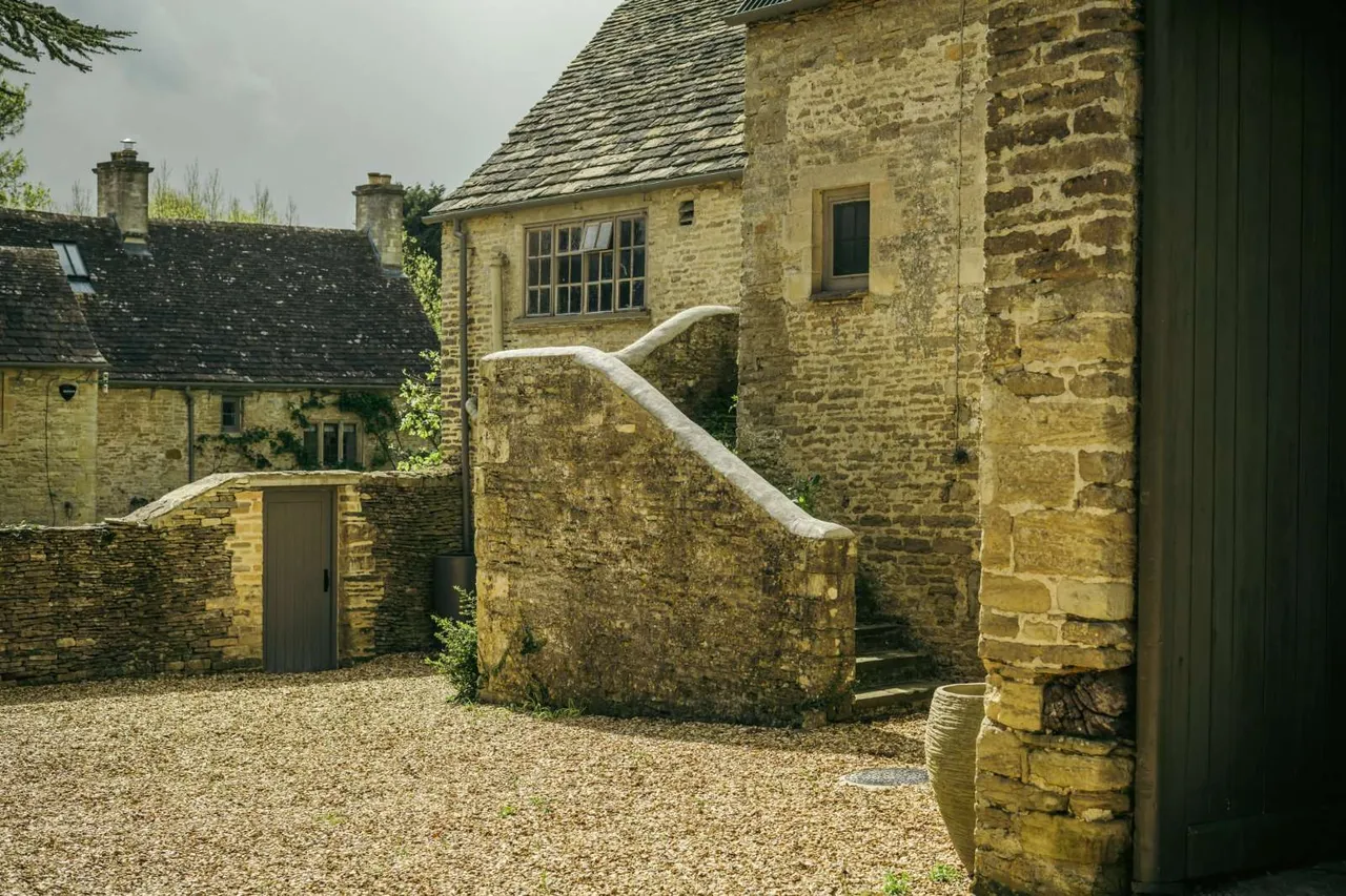 Shilton, Burford, OX18, photo 21