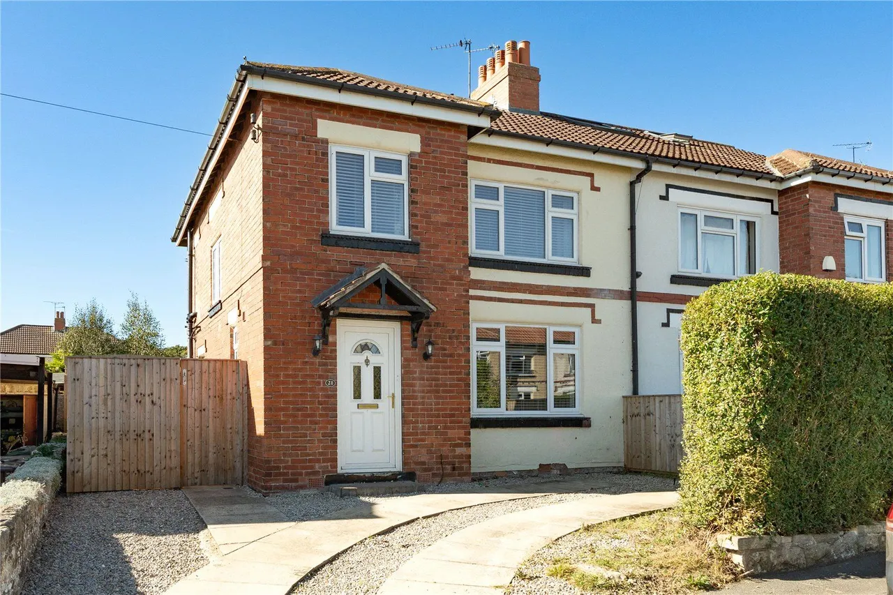 3 bed house for sale, Woodhill View, Wetherby, LS22